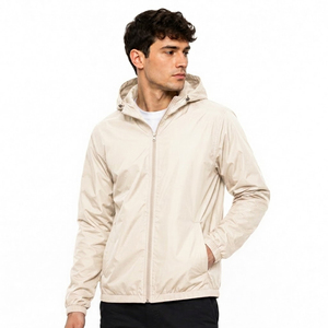 Veste imperméable légère de haute qualité avec logo personnalisé, veste coupe-vent en polyester à séchage rapide pour hommes, idéale pour les voyages et la randonnée - Product Image 4