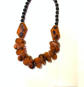 Collar de Resina de la Mejor Calidad, Hecho a Mano, Joyería de Moda India para Damas y Niñas - Product Image 1