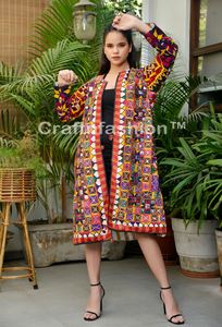 Chaqueta Recta Estilo Bohemio Gitano - Apliques Tribales Kutch con Detalles de Encaje y Botones - Chaqueta Vaquera Transpirable Vintage de Invierno - Product Image 5