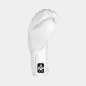 Guantes de Boxeo de Cuero Personalizados de Alta Calidad 2024 OEM con Cordones, Transpirables, para Gimnasio, Hechos en Pakistán - Product Image 1