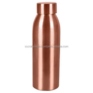 Botella de Agua Clásica de Cobre Puro con Acabado Liso, Gran Capacidad de 800 ml para Uso en Exteriores y en el Hogar - Product Image 1