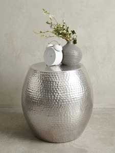 Mesa de Centro Redonda Moderna Home Poetry con Acabado Martillado, 42 cm de Diámetro, Muebles de Sala de Estar, Diseño Contemporáneo - Product Image 3