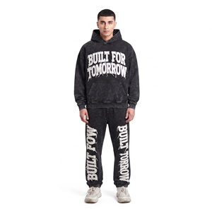 Survêtement en coton personnalisé pour homme, style streetwear, avec logo brodé et patchs effet usé, coupe oversize, effet délavé soleil et délavé à l'acide, style vintage, avec sweat à capuche - Product Image 6