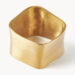 Anneaux de serviette et porte-serviettes en aluminium doré personnalisés avec logo sur mesure, faits à la main, de luxe, écologiques, ronds et décoratifs pour mariage - Product Image 4