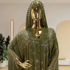 อีมเมอรัลด์ เกรซ: ชุดคลุมแบบมีฮู้ดผ้าชีฟองสีเขียวมะกอกสุดหรู ประดับด้วยคริสตัลสีเงินลายดอกไม้สุดประณีตและทรงพลิ้วไหว - Product Image 1