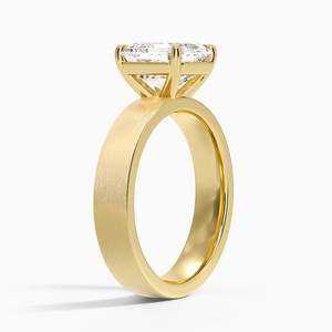 Bague solitaire élégante en or jaune 14 carats avec finition satinée, luxe intemporel et finition satinée de qualité supérieure - Product Image 2