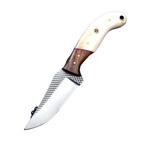 Cuchillo de Caza de Acero Hecho a Mano con Logotipo Personalizado, el Mejor para Aventuras al Aire Libre, Profesional, con Funda de Cuero, Hoja de Espiga Completa - Product Image 5