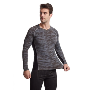 Rashguard uni de qualité supérieure à manches longues pour hommes, respirant et élégant, avec compression thermique. - Product Image 1