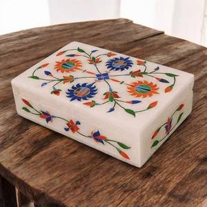 Caja de Joyería de Mármol Blanco I Caja de Accesorios con Incrustaciones de Piedras Multicolores I Caja Decorativa Hecha a Mano I Caja para Joyas Personalizada - Product Image 1