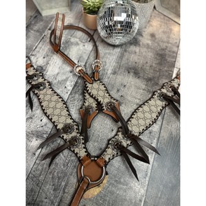 Ensemble de têtière et de peitorale en cuir western sur mesure, incrustations turquoise et conchos, équipement équestre personnalisé, vente chaude - Product Image 3