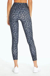 Pantalons de course, de gym et de yoga pour femmes avec logo personnalisé, poches, couleur unie et vif, leggings pour femmes, service OEM Pakistan - Product Image 2