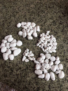 Galets naturels concassés en gros, gravier blanc pour la décoration de jardins et de parcs extérieurs - Product Image 5