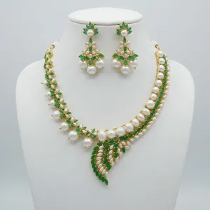 Collar de Perlas de Imitación Chapado en Oro al por Mayor para Mujer, Colgante de Perlas de Agua Dulce y Circonitas, Proveedor de Joyería de Moda de Lujo - Product Image 1