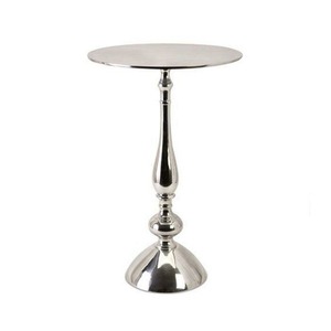 Table basse en métal minimaliste faite à la main, design contemporain, meubles décoratifs pour salon, finition argentée, plateau rond - Product Image 1