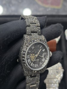 Montre mécanique de luxe style Hip Hop, sportive, avec cadran à chiffres romains incrusté de strass noirs, affichage de la date, moissanite, bracelet de 16 mm - Product Image 2