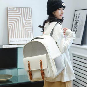 Sac à dos respirant pour animaux de compagnie avec fenêtre en maille pour chats et petits chiens, sac de voyage portable avec sangles réglables et poche avant - Product Image 6