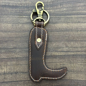 Llavero de Cuero Vacuno Genuino Personalizado con Anillo Metálico Resistente, Diseño de Estampado Animal, Accesorio de Moda Rústico - Product Image 6