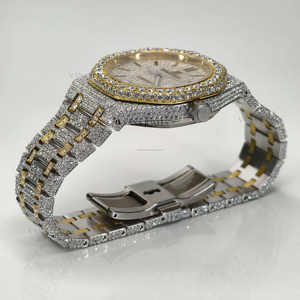 Haute qualité hommes 41mm en acier inoxydable Moissanite Quartz verre montre plein diamant Auto OEM Antique Hip Hop glacé Style analogique - Product Image 6