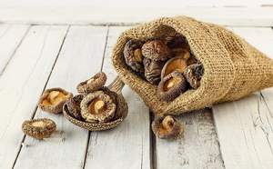 Hongos Shiitake Secos Vietnamitas Premium – Suministro a Granel de Grado Alimenticio - Product Image 2