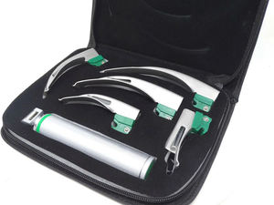 Appareil d'intubation chirurgicale hospitalier standard à poignée fonctionnant sur batterie, avec plusieurs unités de lames Macintosh de tailles variées - Product Image 2