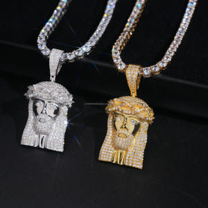 Colgante de lujo con la cara de Jesucristo en moissanita, elaborado en plata de ley 925, estilo hip hop, collar religioso para hombres y mujeres. - Product Image 2