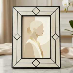 Elegante Marco de Fotos de Resina con Incrustaciones de Hueso Multicolor Hecho a Mano, Patrón Geométrico Artístico, Marco de Exhibición de Sobremesa con Tamaño y Forma Personalizados - Product Image 1