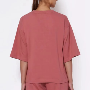 Camiseta Oversize para Mujer al por Mayor, 100% Algodón, Corte Holgado, Logotipo Personalizado, Suave, Informal y a la Moda - Product Image 6