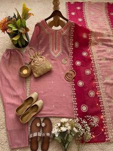 Kurta งานแฮนด์เมดพิมพ์ลายสวยงามในคอพร้อมงานทำมือเต็มรูปแบบสินค้าจำนวนมากทำด้วยมือ - Product Image 3