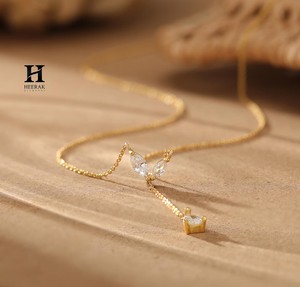Collier en Y avec pendentif délicat en or 14 carats et diamants de laboratoire taille marquise et poire, bijoux fins - Product Image 2