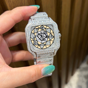 Reloj de Cuarzo Iced Out con Esfera Cuadrada, Pulsera de Cristal, Bisel y Diseño Esqueletizado en Tono Dorado, Ideal para Regalo - Product Image 5