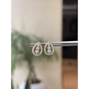 Modernos Pendientes Colgantes con Halo de Perlas y Diamantes Redondos de 0.65 Ct, Oro de 14K, Joyería Fina para Mujer, Diseño Personalizado de Fabricante - Product Image 4
