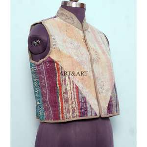 Nueva chaqueta estilo Kantha india hecha a mano con algodón multicolor, estilo vintage con patchwork, estilo étnico bohemio para uso casual. - Product Image 4