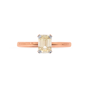 Anillo Solitario Solo Shimmer, Oro Rosa de 18K, Corte Esmeralda, Anillo de Compromiso con Diamante Solitario para Mujer, Clásico de Cuatro Puntas, Minimalista - Product Image 3
