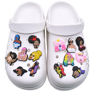 Figurines de personnages de dessins animés populaires pour filles noires, en PVC souple, décorations 3D pour chaussures de jardin, breloques pour sabots - Product Image 3