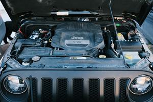 Jeep Wrangler Unlimited Sahara 4x4 de 2016 - Product Image 5