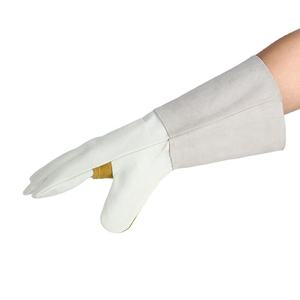 ถุงมือกันความร้อนแบบยืดหยุ่น ปราศจากน้ำยาง สำหรับงานเชื่อมไฟฟ้า ใช้ได้ทั้งชายและหญิง ขนาด 12 นิ้ว ทำจากหนังแพะ ทนไฟ ยี่ห้อ Keystone - Product Image 2