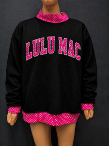 เสื้อสเวตเชิ้ตคอกลมแบบสั่งทำพิเศษ แรงบันดาลใจจาก Lulu Mac ผ้าฝ้าย 100% สำหรับฤดูใบไม้ร่วงและฤดูหนาว สีชมพูลายจุด แต่งขอบด้วยตัวอักษร พิมพ์ลาย ทรงปกติ - Product Image 1