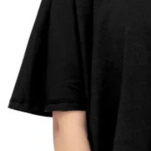 Black Flow Bat Tee T-shirt surdimensionné pour femme, haut décontracté de qualité supérieure, col rond, manches courtes, coupe décontractée, style chauve-souris, doux et léger - Product Image 3
