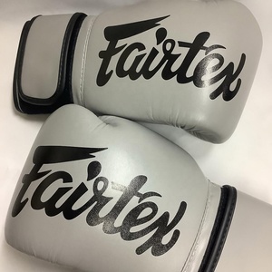 Gants de MMA en cuir de vache Fairtex les plus vendus, logo personnalisé, fermeture velcro, gants de boxe pour la compétition et l'entraînement des adultes - Product Image 3