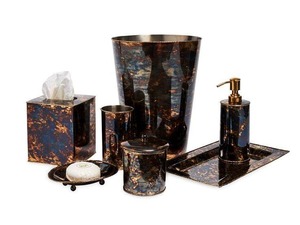 Ensemble d'accessoires de salle de bain de luxe 6 pièces, ensemble de salle de bain élégant en résine, distributeur de savon, porte-brosse à dents, plateau - Product Image 3