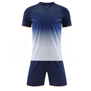 Conjunto de Jersey y Pantalones Cortos de Fútbol Cómodos y Retro, Uniformes de Secado Rápido con Impresión Digital de Alta Calidad - Product Image 1