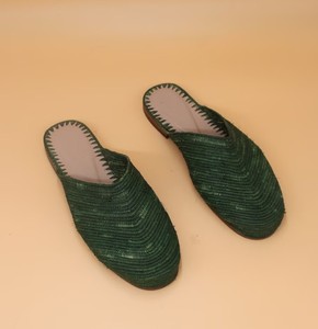 Mules pour femmes en raphia faites à la main |   Chaussures écologiques chics |   Confort léger pour un style au quotidien - Product Image 1