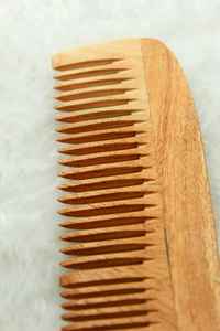 Peine de madera de Neem antiestático, redondo, de dientes anchos, herramienta de bolsillo para peinar el cabello, cepillo de madera, artesanía natural - Product Image 5