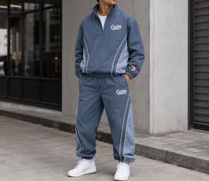 Traje Deportivo Personalizado al por Mayor – Ropa para Gimnasio, Running y Entrenamiento OEM – Conjunto de Ropa Deportiva Profesional para Equipos - Product Image 1
