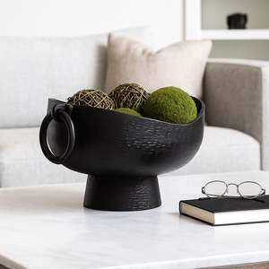 Bol minimaliste en métal noir avec anse en anneau, plat de service décoratif fait main, 16x13x9 pouces - Product Image 2