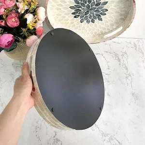 Bandeja Organizadora Pequeña de Ratán con Incrustaciones de Concha y Nácar, Hecha a Mano con Yute - Product Image 6
