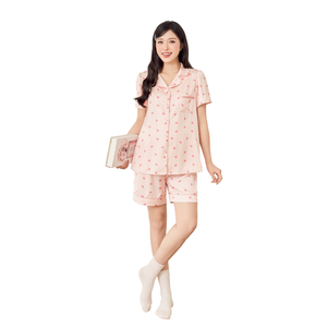 Conjunto de pantalones cortos de verano de seda con estampado de corazones B2 MUM B916 para mujeres embarazadas, suave, ligero, transpirable, ligeramente elástico - Product Image 1