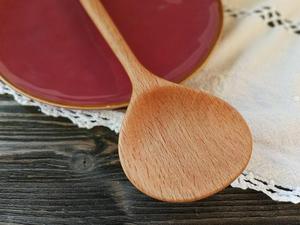 MN EXPORTS Cuchara de Cocina Clásica de Madera Maciza, Utensilio de Cocina de Madera Natural Hecho a Mano, Herramienta para Remover, Servir y Mezclar, Duradero y Ecológico - Product Image 3