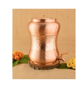 Dispensador de Agua de Cobre Premium con Grifo de Latón |   Tanque de Agua de Diseño en Oro Rosa con Forma de Reloj de Arena - Acabado Mate y Martillado - Product Image 1