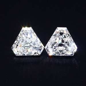 เพชรรูปลูกแพร์สีขาวเพาะเลี้ยงในห้องปฏิบัติการ คู่หนึ่ง น้ำหนัก 3.02 กะรัต ระดับความสะอาด VVS1 ถึง VS2 ได้รับการรับรองจาก IGI สำหรับทำต่างหูและเครื่องประดับ - Product Image 4